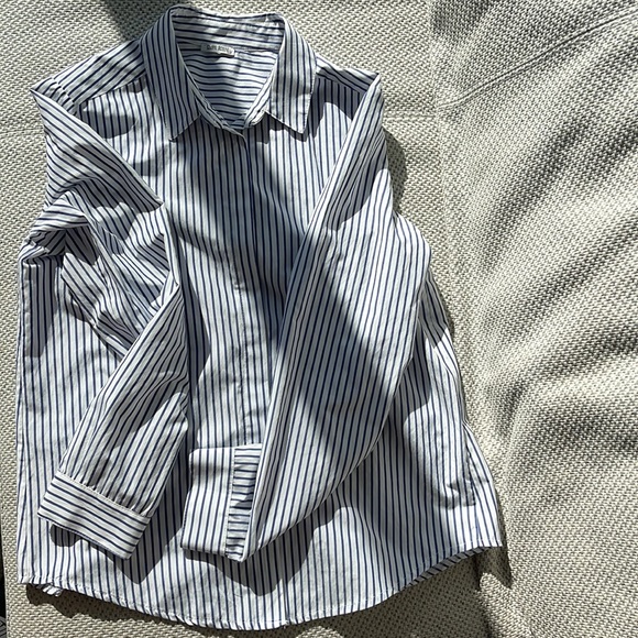Striped shirt. - Picture 5 of 5